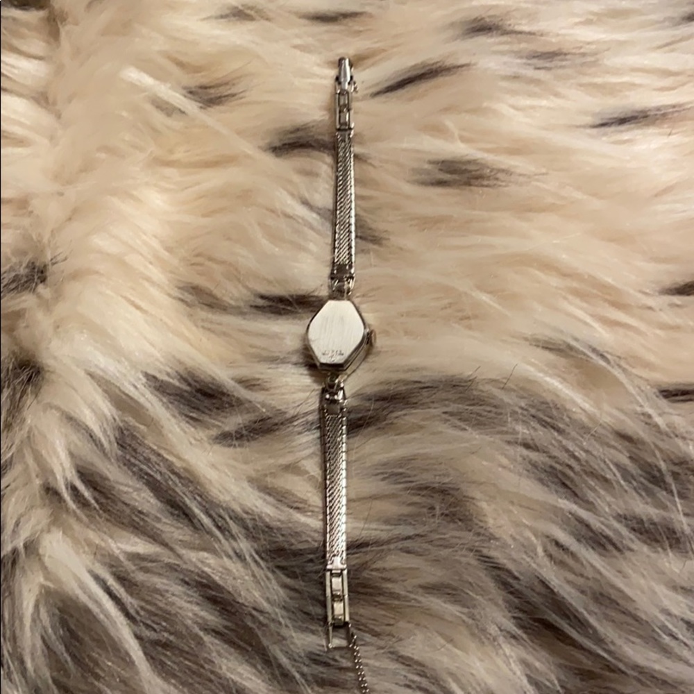 watch - Picture 3 of 3
